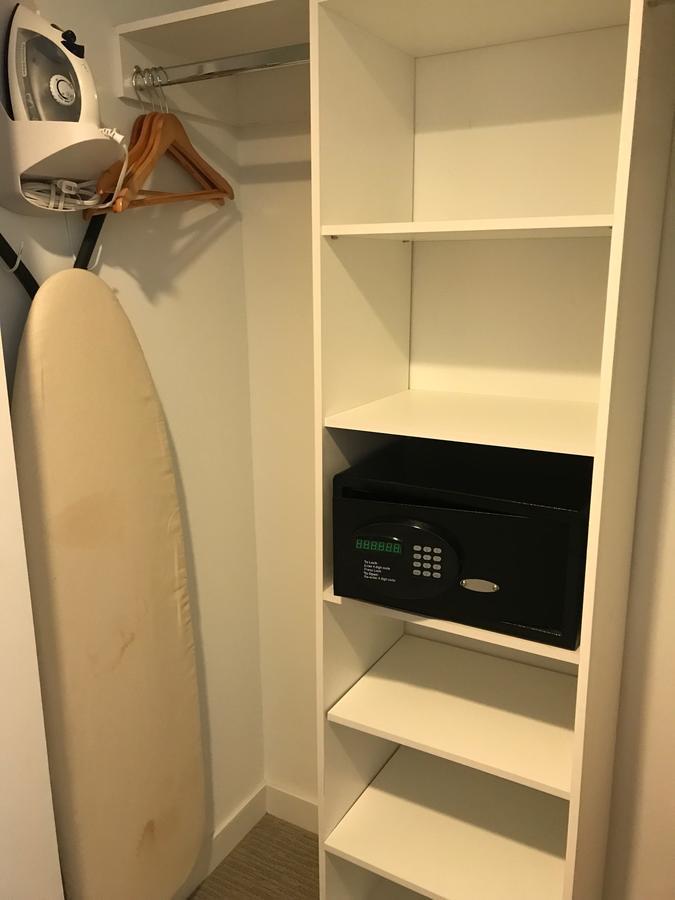 Beach Walk Resort De Lux Apartment Холандейл Бийч Екстериор снимка